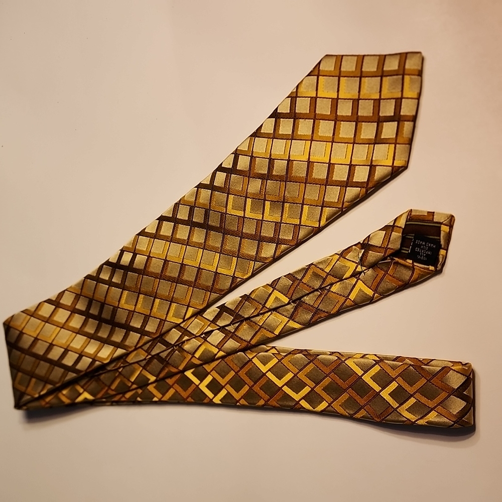 BCBG Tie